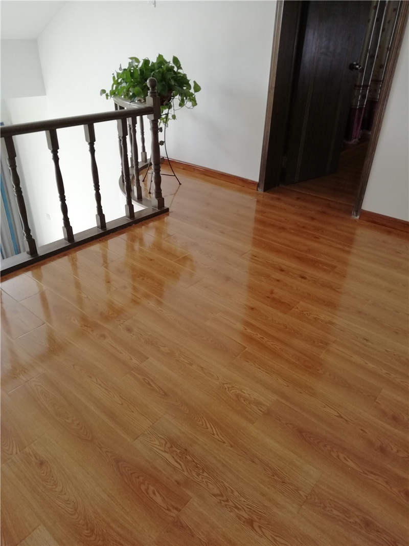 國(guó)林地板